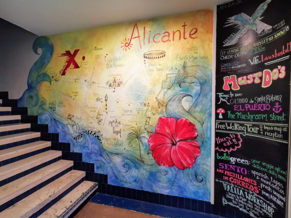 X Hostel Alicante Exterior photo